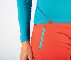 Endura BaaBaa Blend Women's Long Sleeve Baselayer - Paific Blue