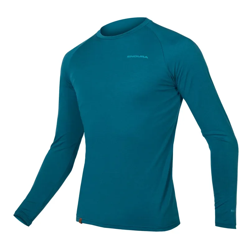 Endura BaaBaa Blend Men's Long Sleeve Baselayer - Kingfisher 5 Endura BaaBaa Blend Men's Long Sleeve Baselayer - Kingfisher - Image 3